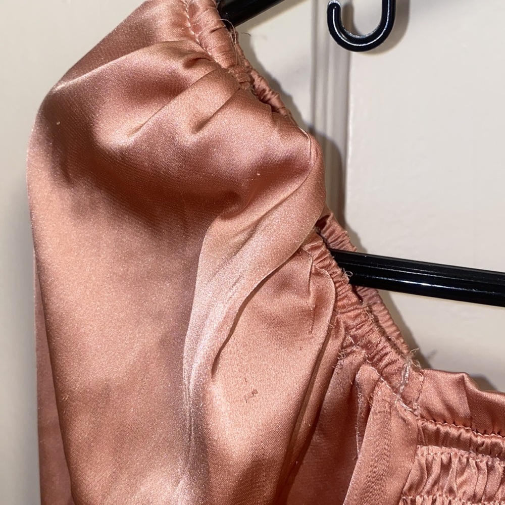 Better Be Medium Peach Satin Crop Top Long Sleeve - Picture 5 of 13